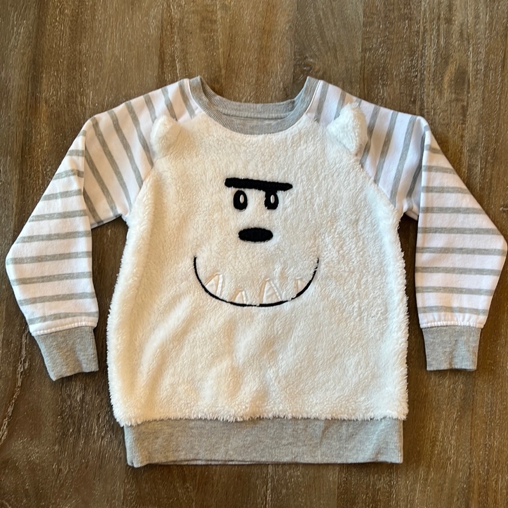 Hollywood Yeti Sweatshirt